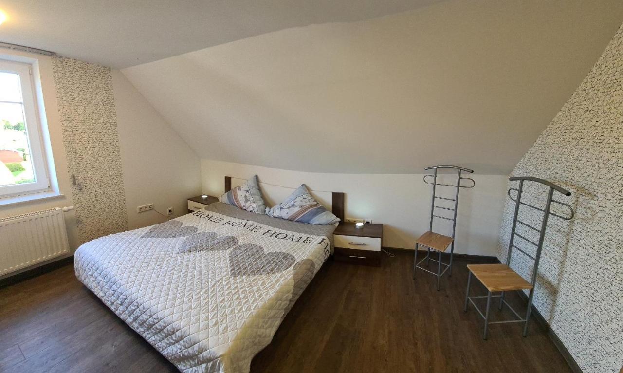 Ferienwohnung Utkiek Aurich Esterno foto